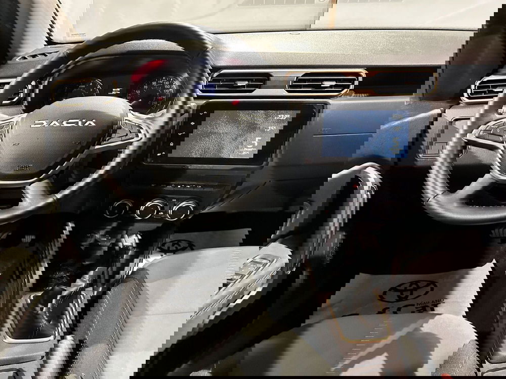 Dacia Duster usata a Milano (10)