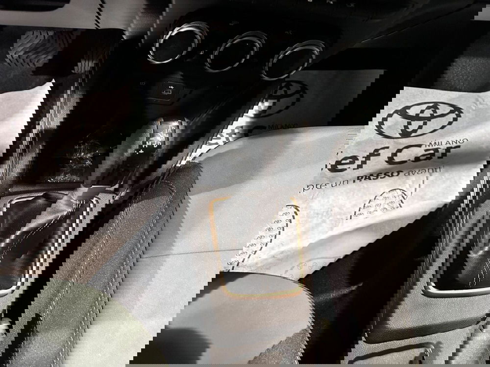 Dacia Duster usata a Milano (13)