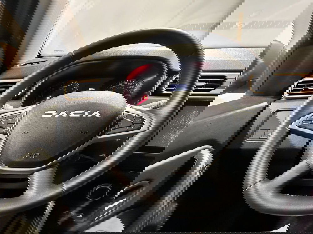 Dacia Duster usata a Milano (8)