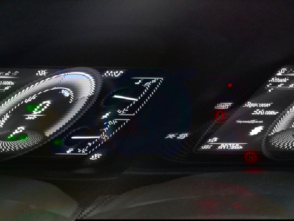 Lexus UX usata a Milano (13)