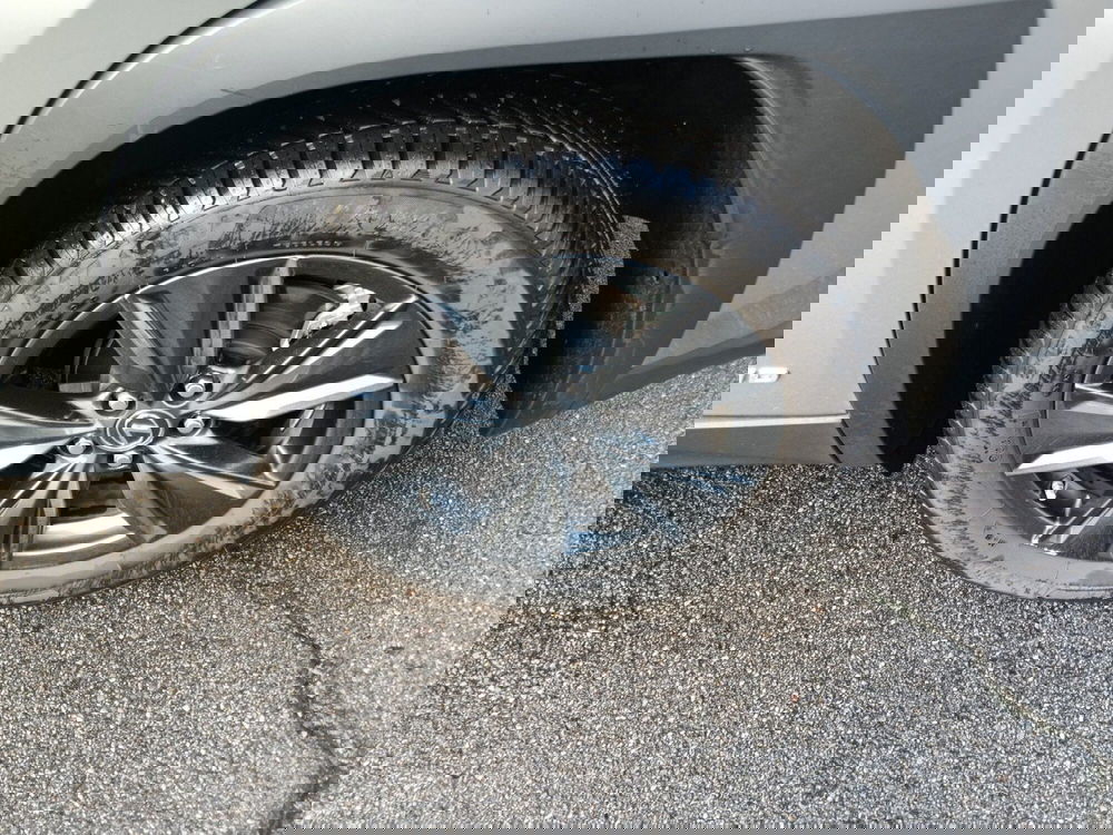 Lexus UX usata a Milano (14)