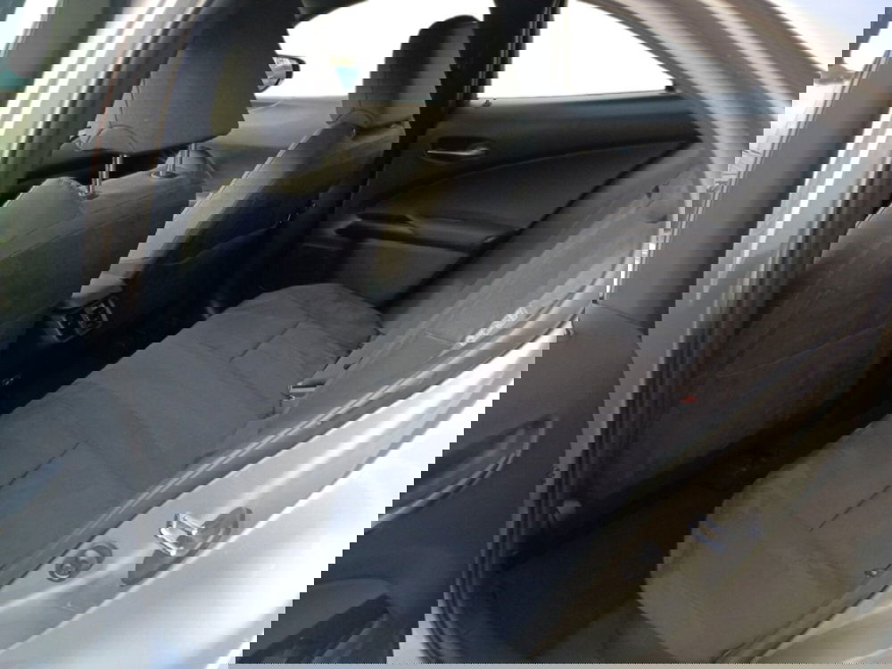 Lexus UX usata a Milano (16)