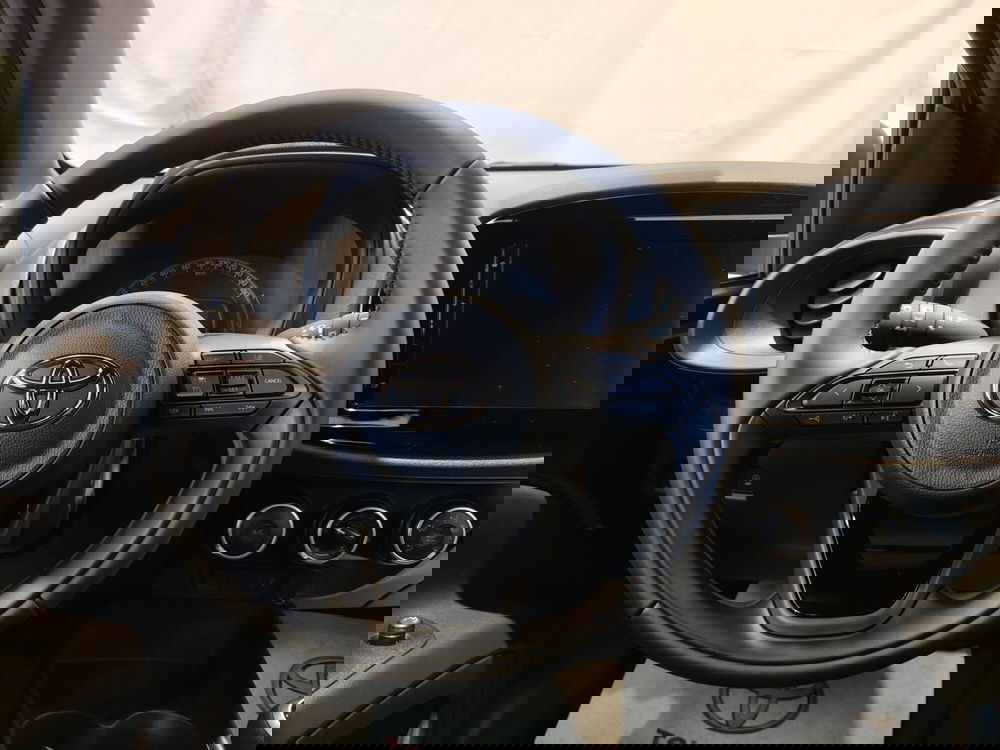 Toyota Aygo X nuova a Roma (10)