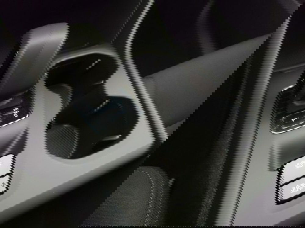 Volvo XC40 nuova a Modena (19)