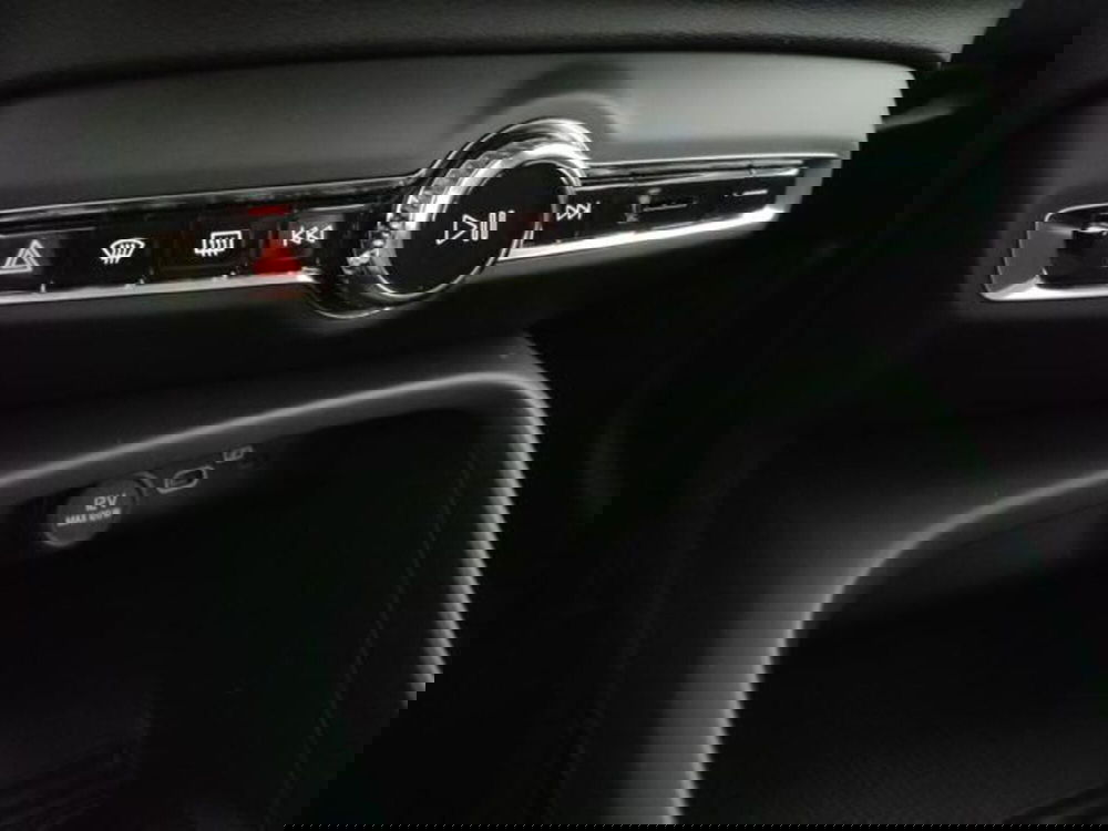 Volvo XC40 nuova a Modena (16)