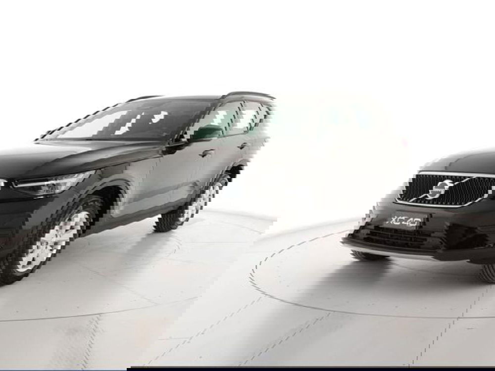 Volvo XC40 nuova a Modena (2)