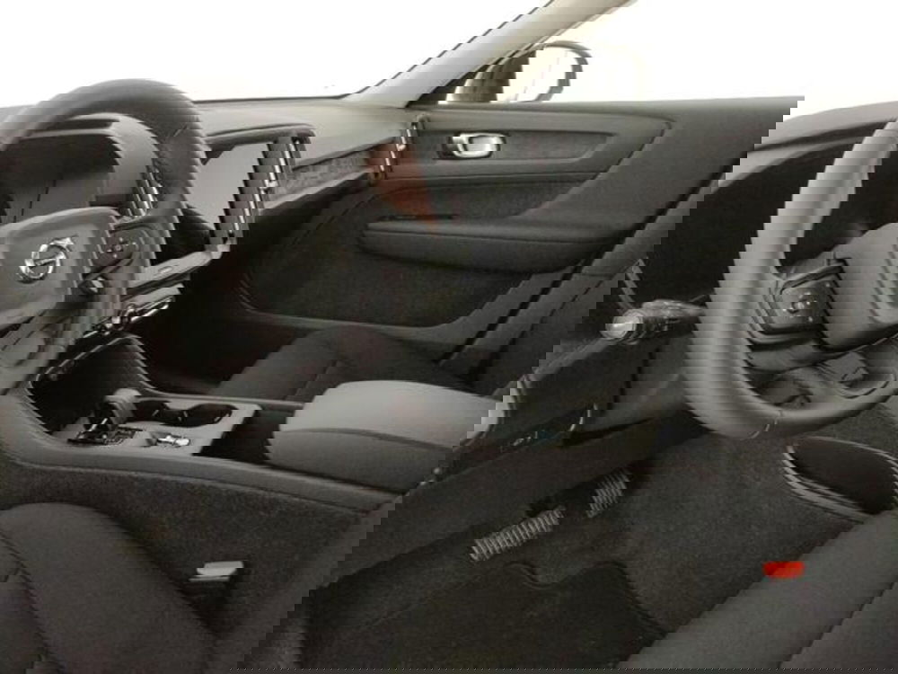 Volvo XC40 nuova a Modena (9)