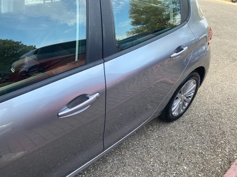 Peugeot 208 usata a Bologna (10)