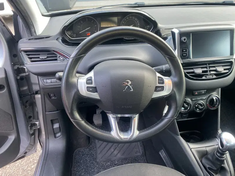 Peugeot 208 usata a Bologna (14)