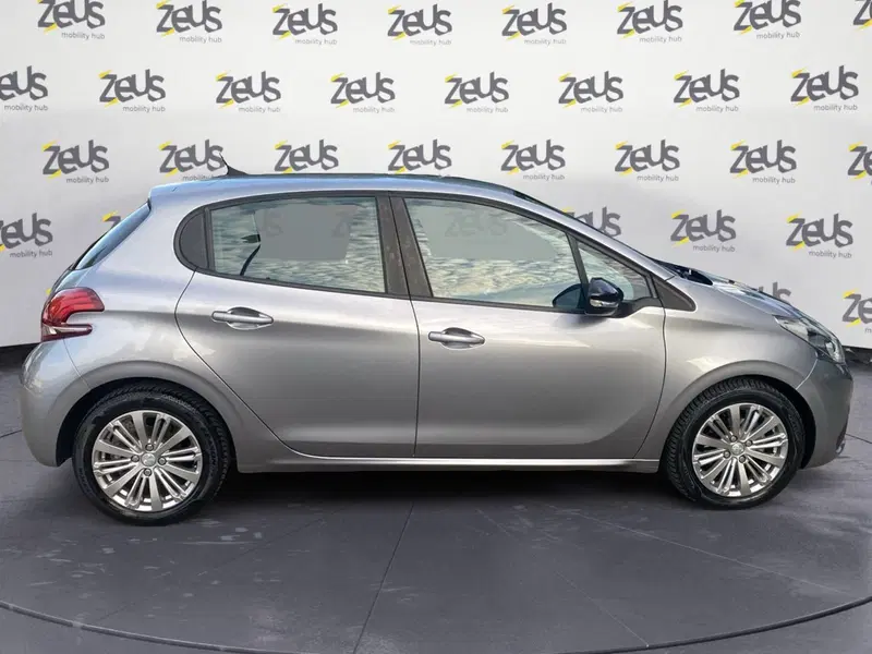 Peugeot 208 usata a Bologna (7)
