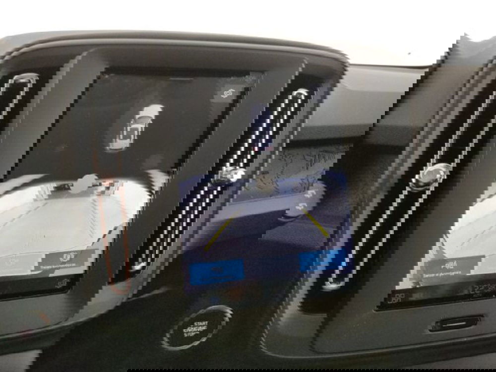 Volvo XC40 nuova a Modena (16)