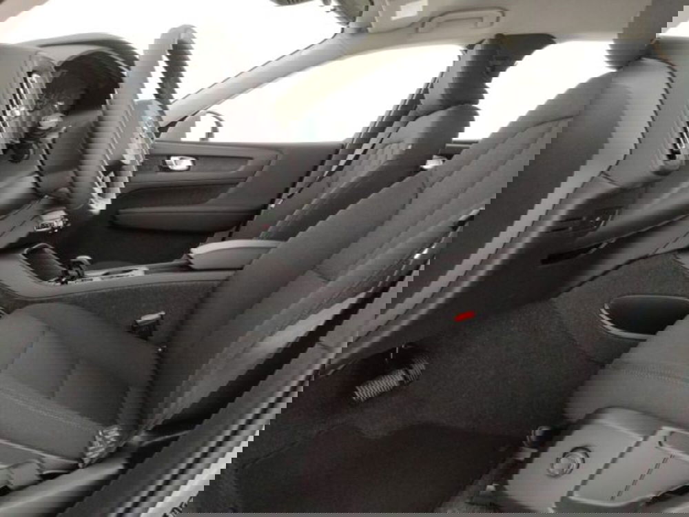 Volvo XC40 nuova a Modena (17)