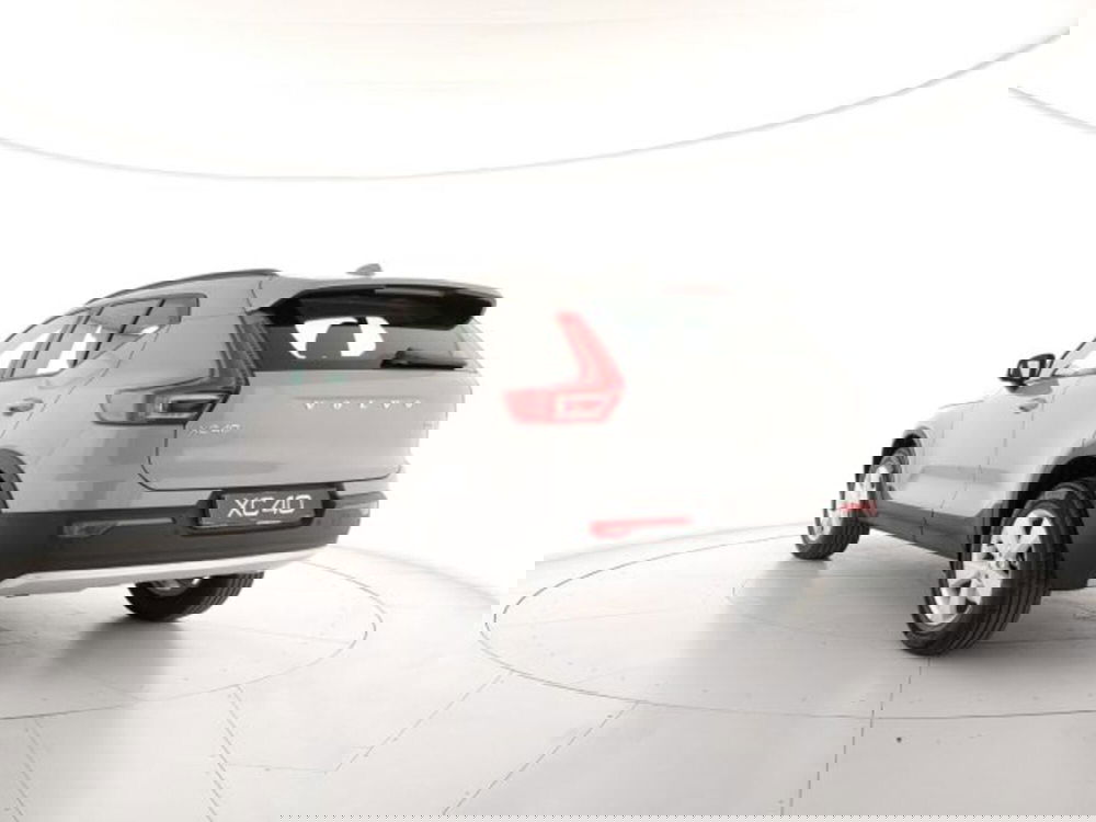 Volvo XC40 nuova a Modena (3)