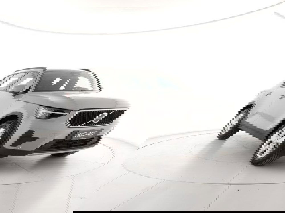 Volvo XC40 nuova a Modena (6)