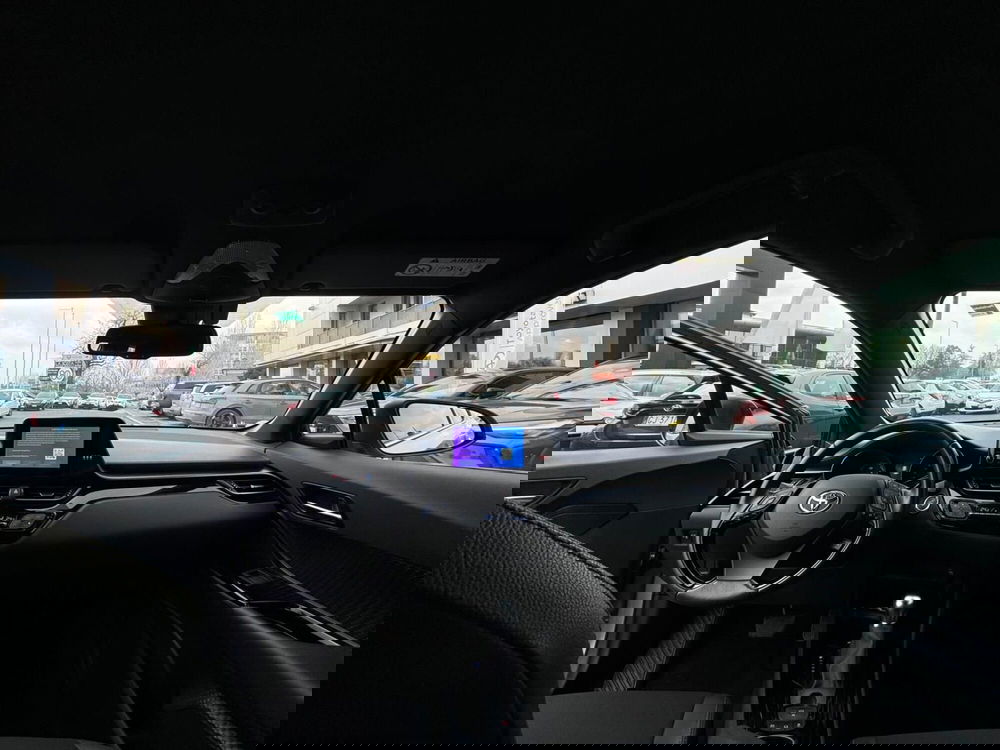Toyota Toyota C-HR usata a Modena (17)