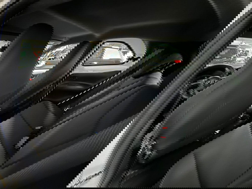 Toyota Aygo X nuova a Modena (10)