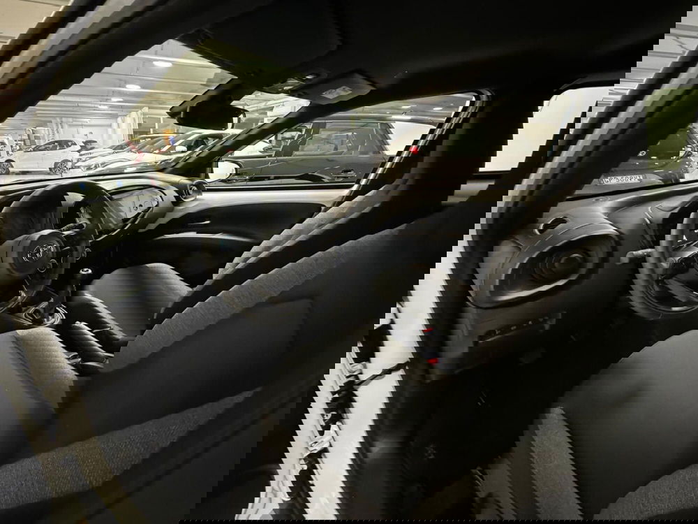 Toyota Aygo X nuova a Modena (9)