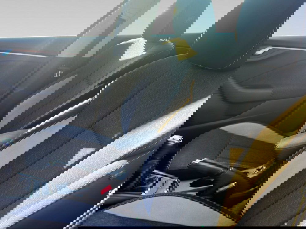 Skoda Kamiq usata a Livorno (9)