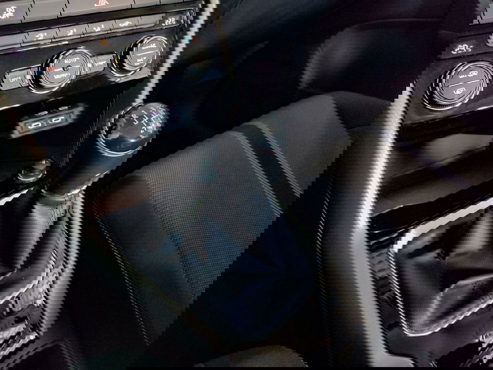 Volkswagen T-Roc usata a Palermo (15)