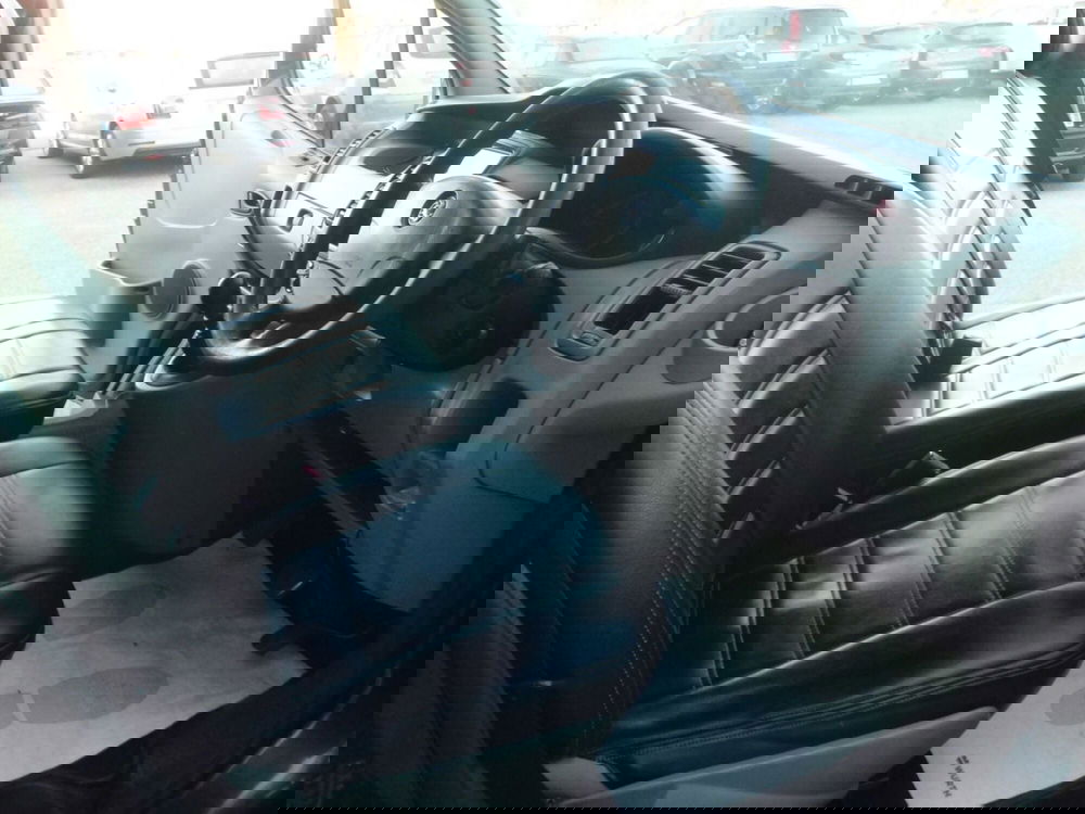 Opel Vivaro Furgone usata a Pordenone (8)