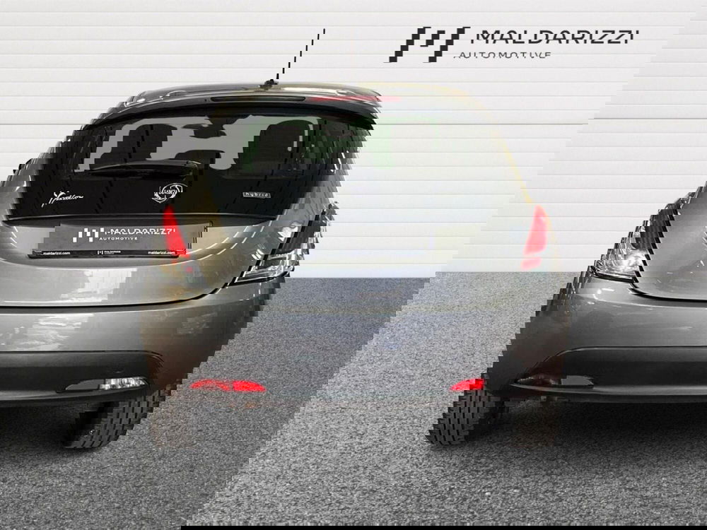 Lancia Ypsilon usata a Taranto (3)