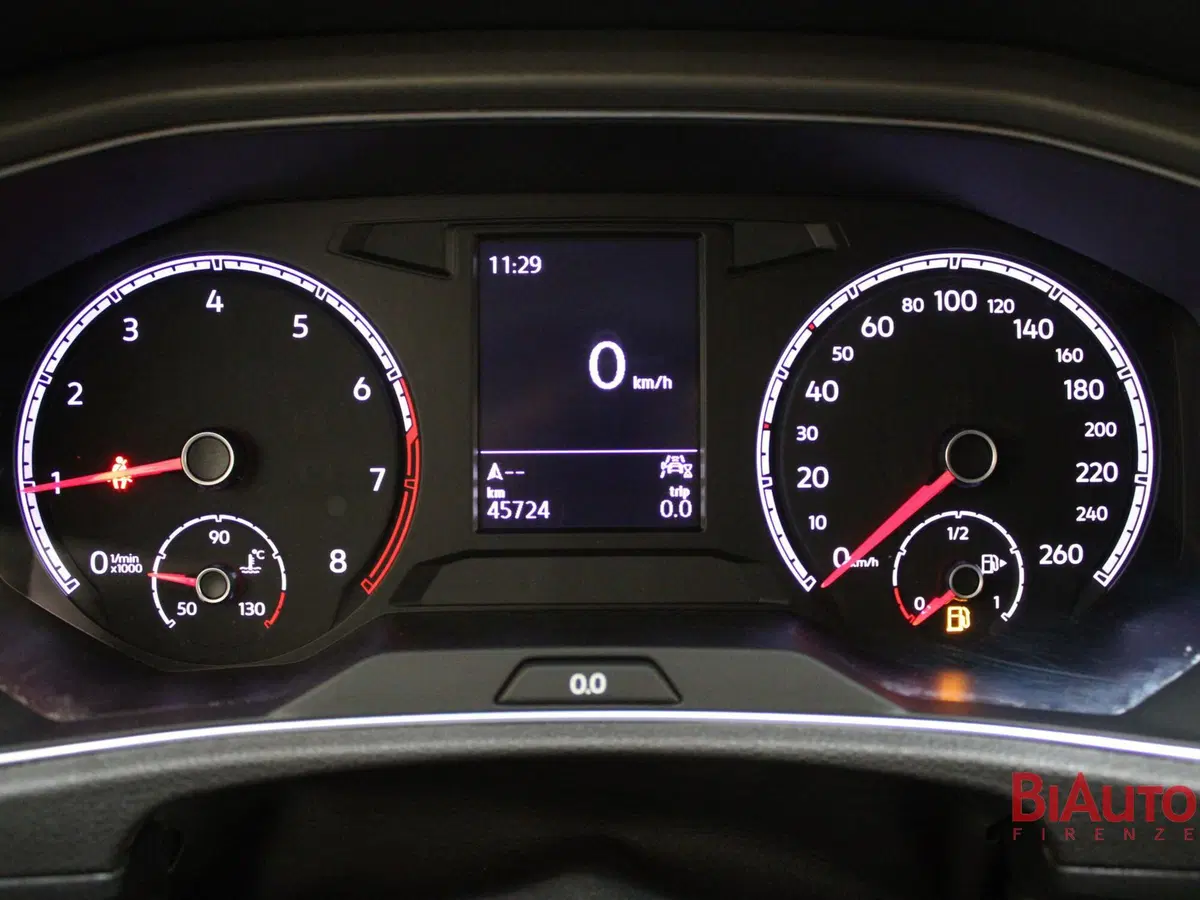 Volkswagen T-Roc usata a Firenze (11)