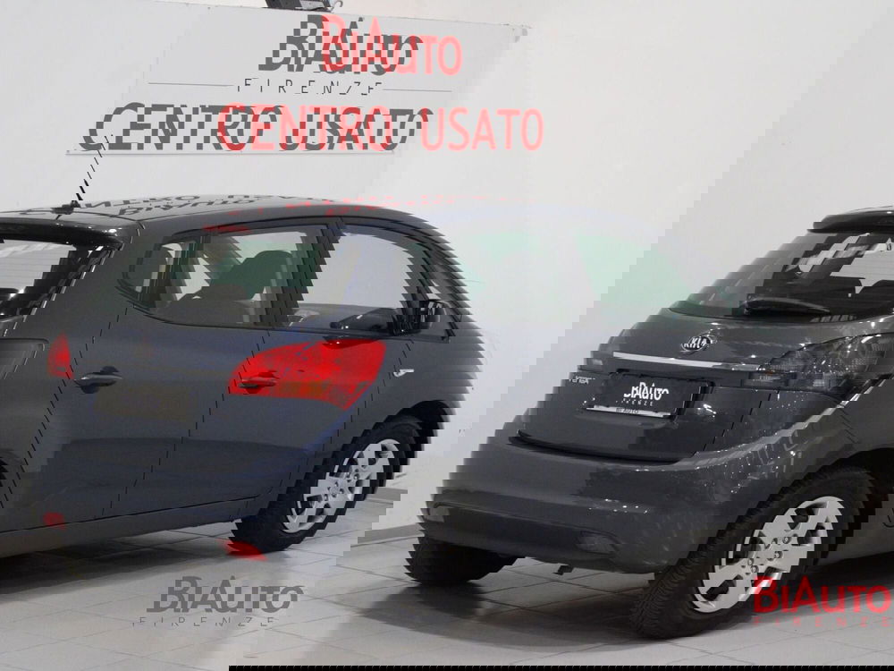 Kia Venga usata a Firenze (2)