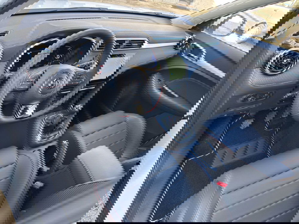 Mg ZS usata a Ferrara (11)