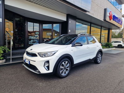 Kia Stonic 1.0 T-GDi 100 CV MHEV iMT Style del 2021 usata a San Vittore Olona