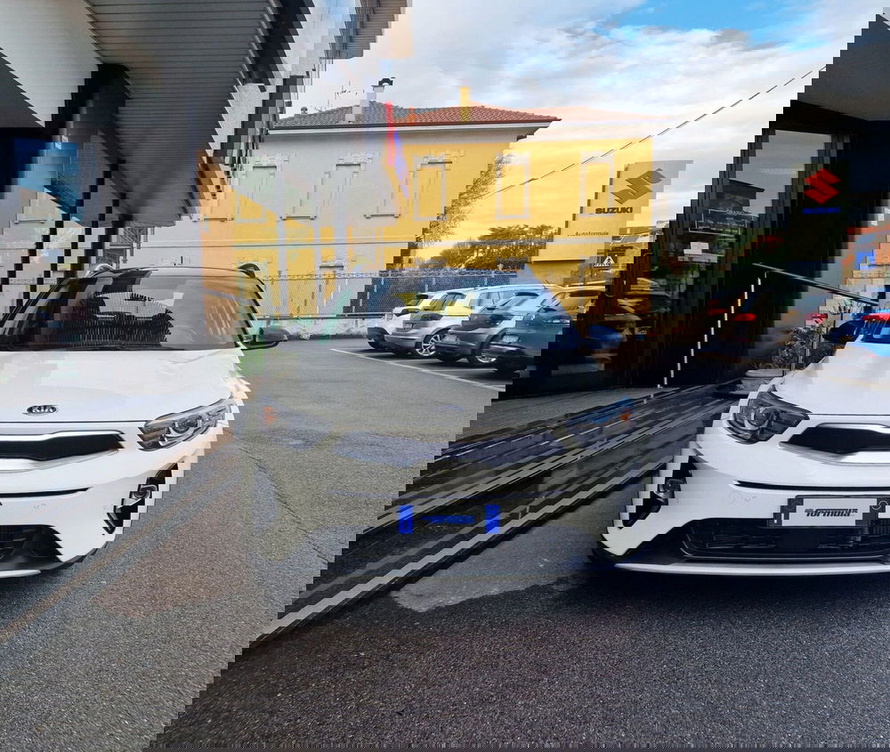 Kia Stonic usata a Milano (2)