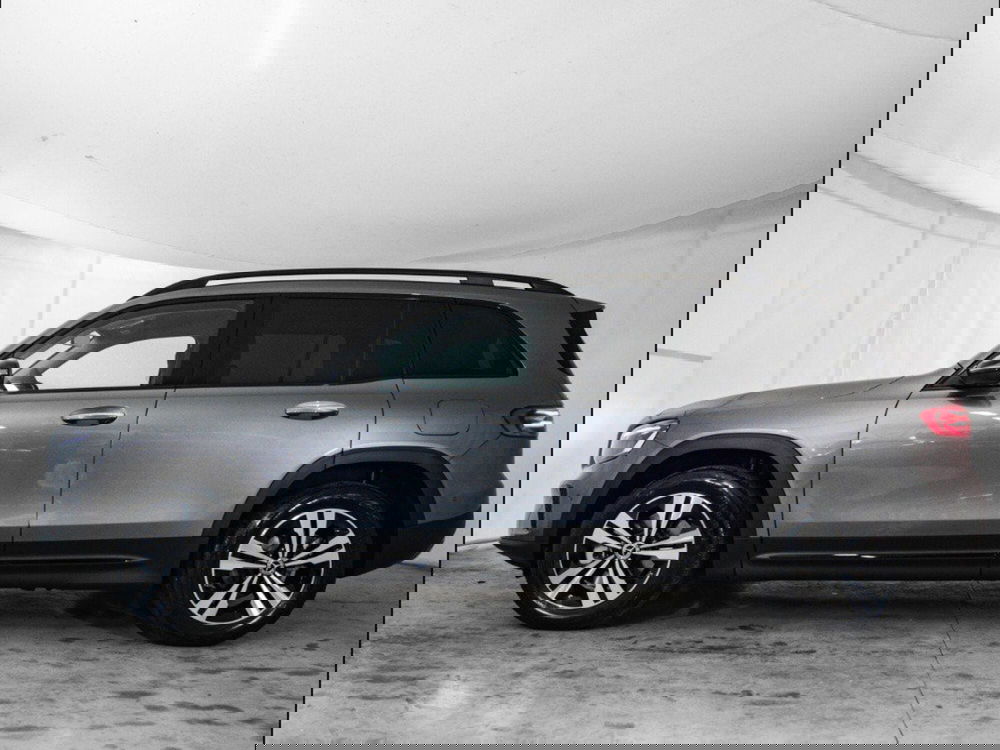 Mercedes-Benz GLB nuova a Macerata (2)