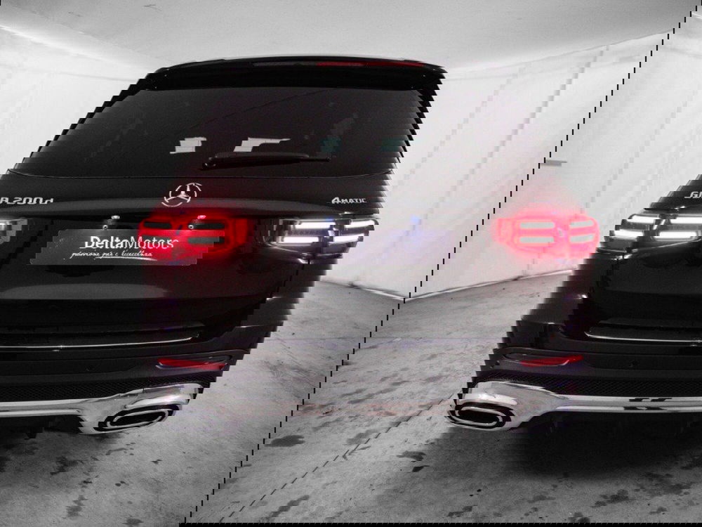 Mercedes-Benz GLB nuova a Macerata (3)