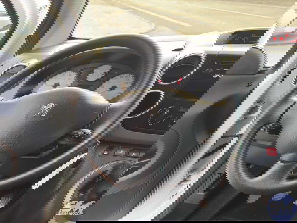 Peugeot Partner usata a Siena (13)