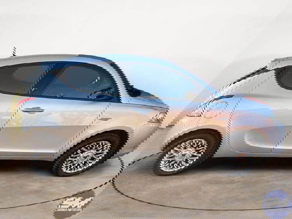 Lancia Ypsilon usata a Siena (7)