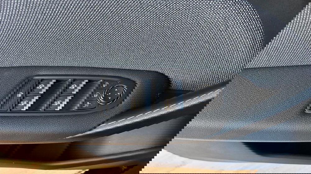 Renault Captur nuova a Treviso (17)