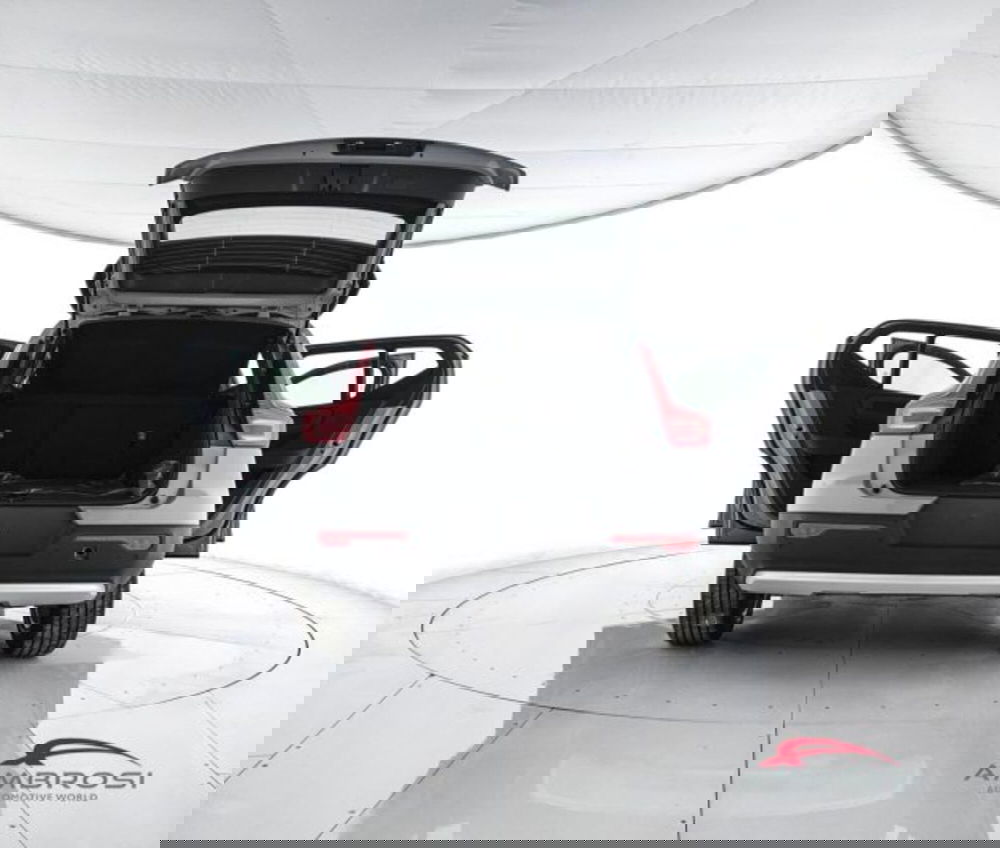 Volvo XC40 nuova a Perugia (7)