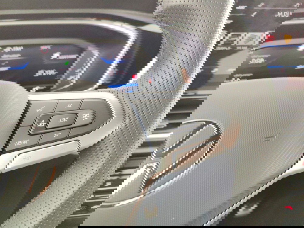 Volkswagen T-Roc usata a Massa-Carrara (13)