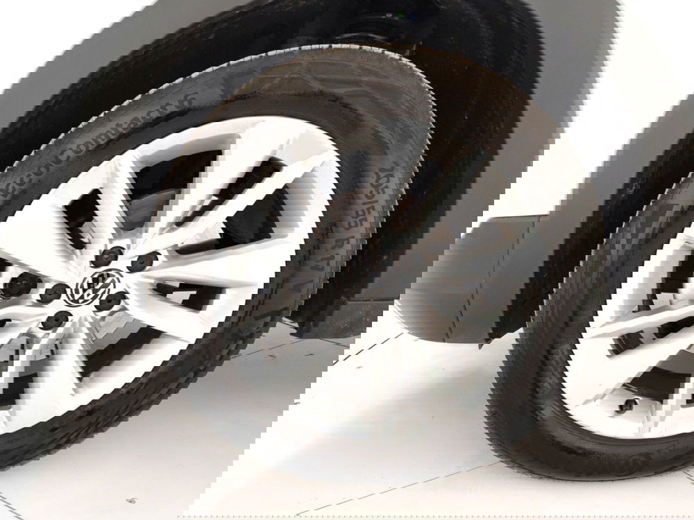 Volkswagen T-Cross usata a Massa-Carrara (6)