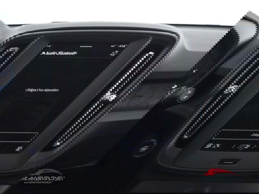 Volvo XC40 nuova a Perugia (14)