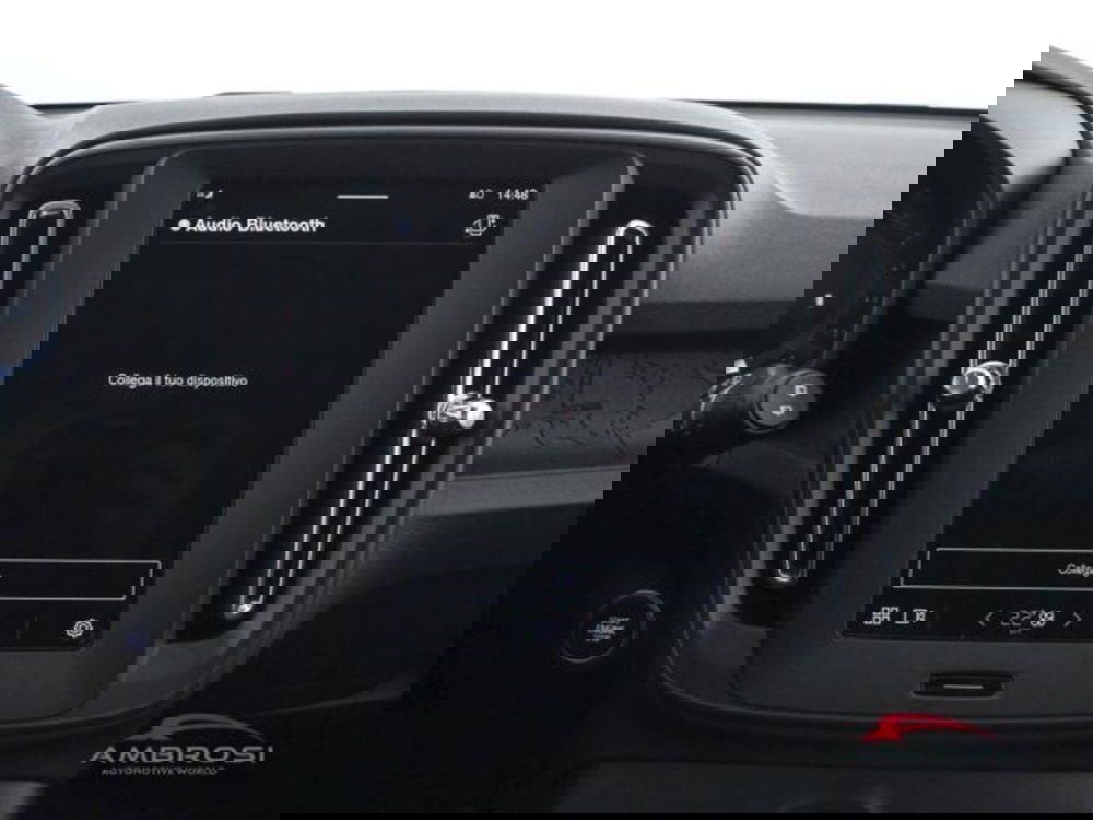 Volvo XC40 nuova a Perugia (14)