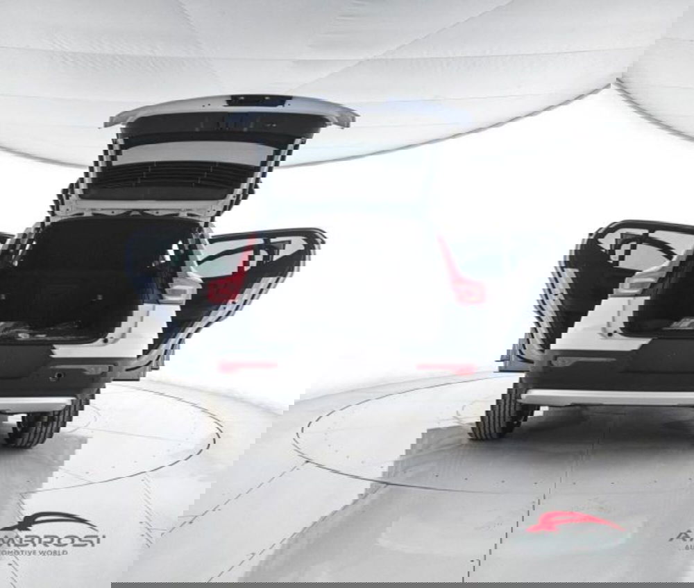 Volvo XC40 nuova a Perugia (7)