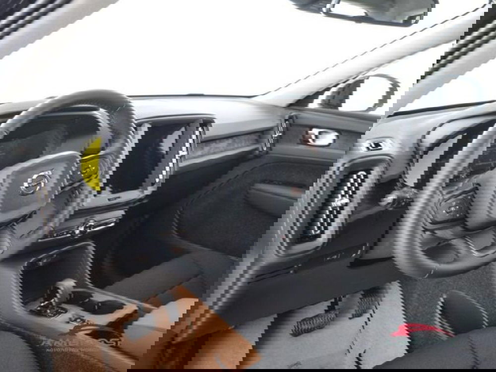 Volvo XC40 nuova a Perugia (8)
