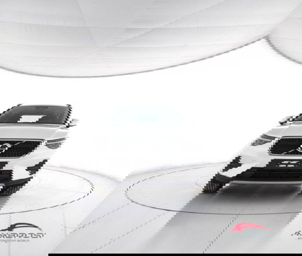 Volvo XC40 nuova a Perugia (5)