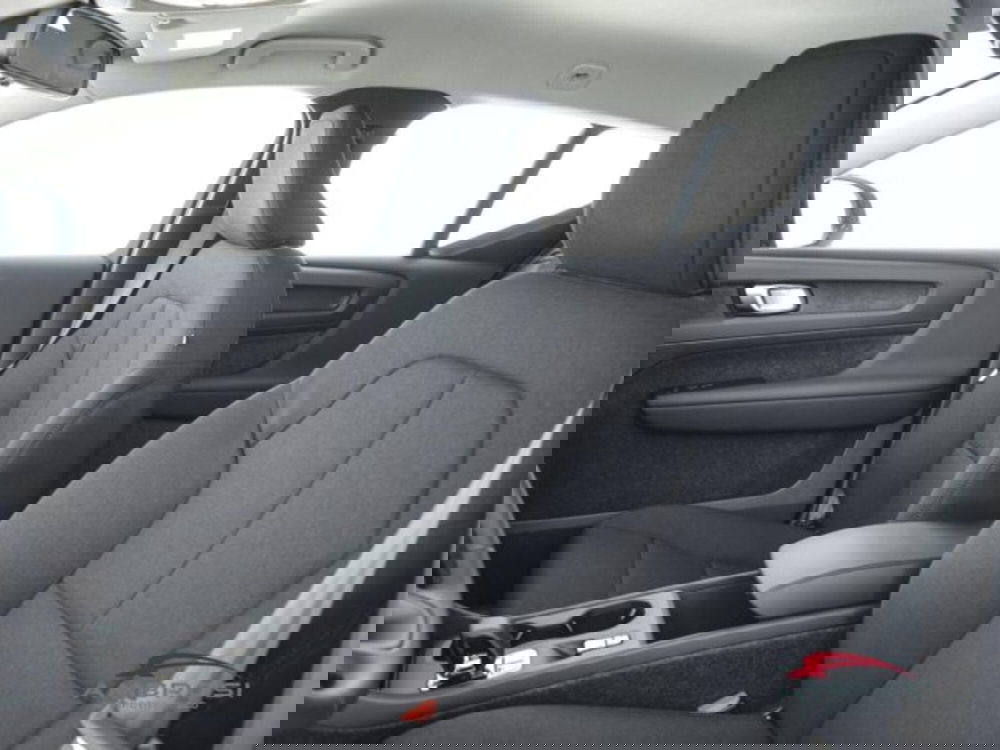 Volvo XC40 nuova a Perugia (9)