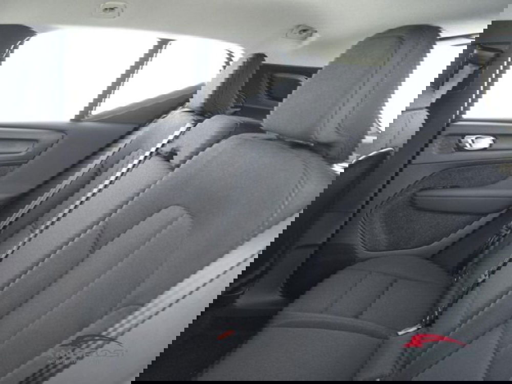 Volvo XC40 nuova a Perugia (10)