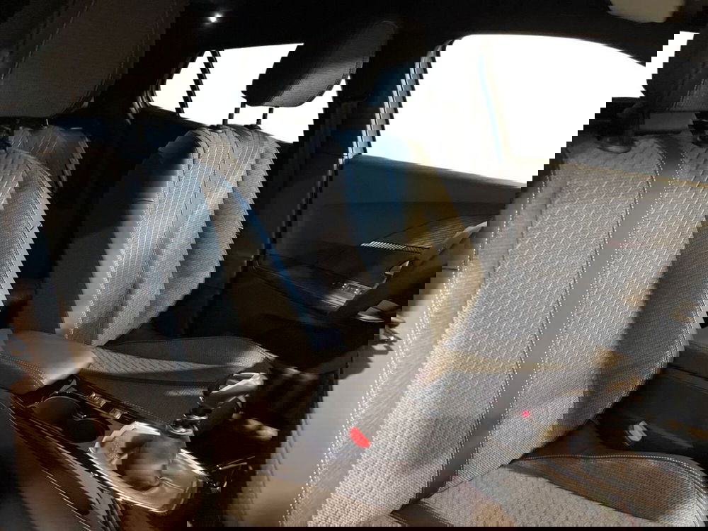 Peugeot 2008 nuova a Salerno (16)