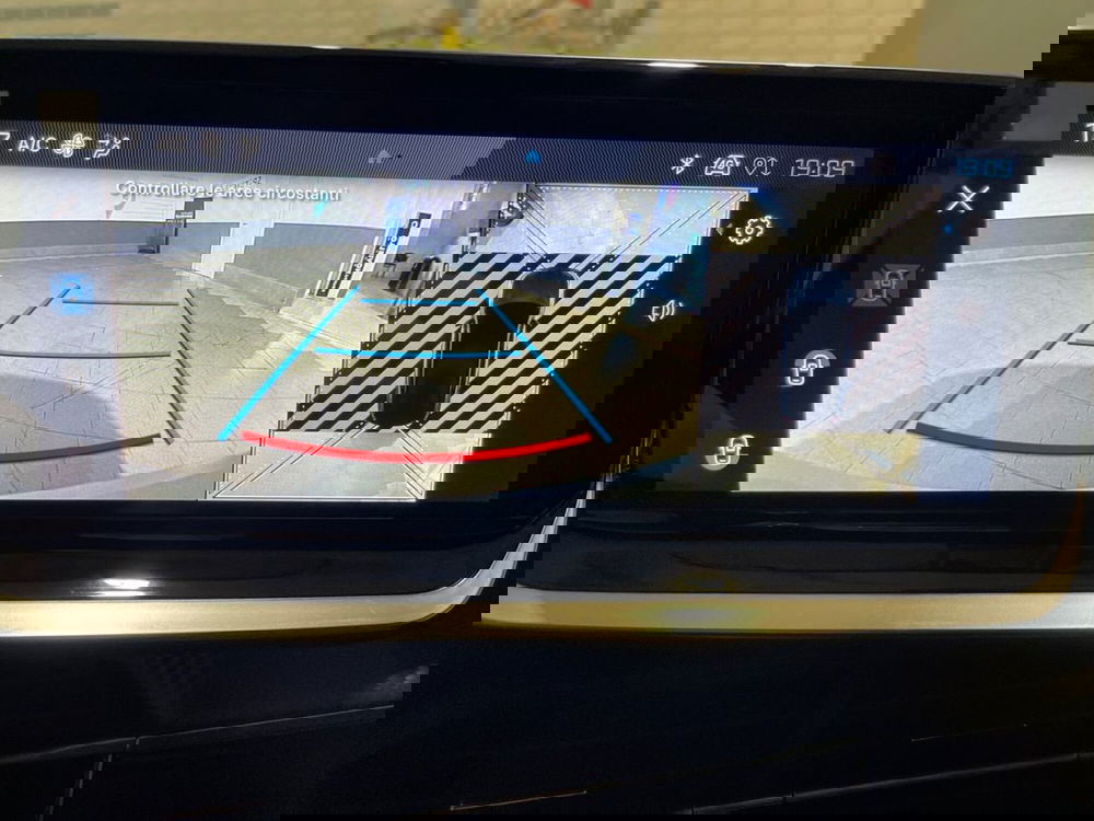 Peugeot 2008 nuova a Salerno (18)