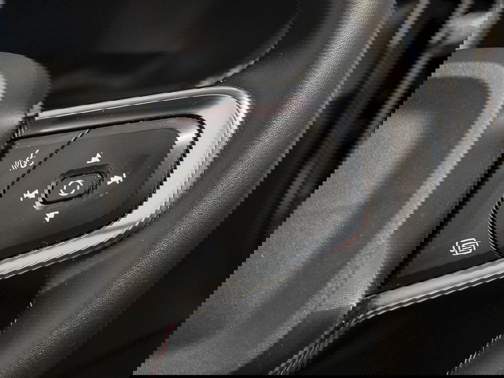 Volvo XC40 usata a Prato (10)