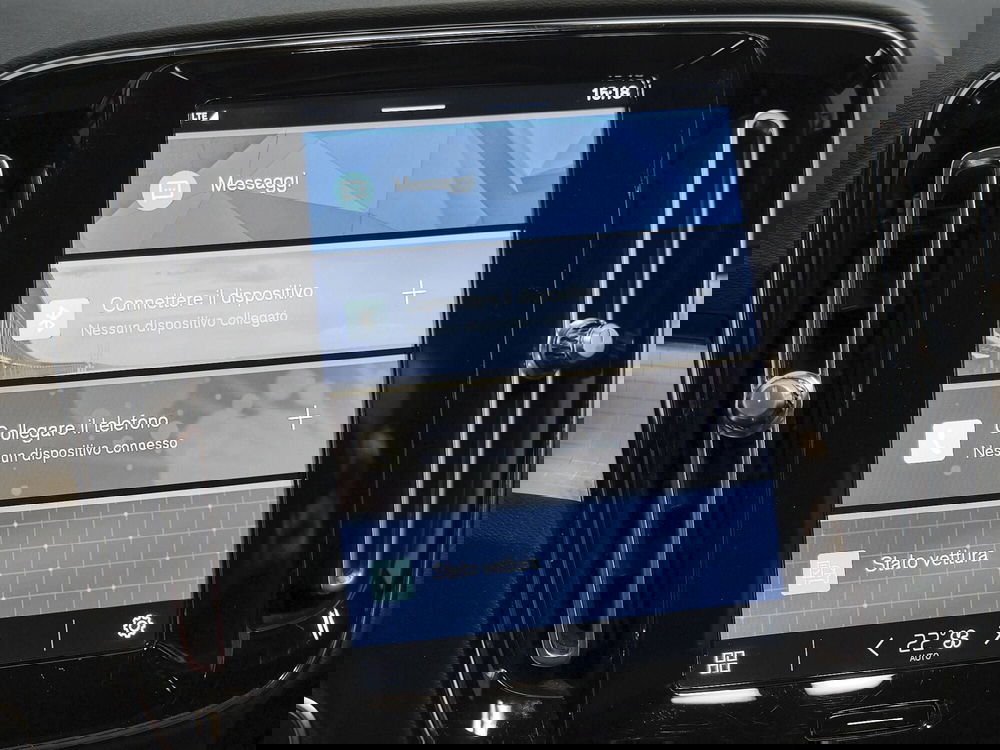 Volvo XC40 usata a Prato (13)