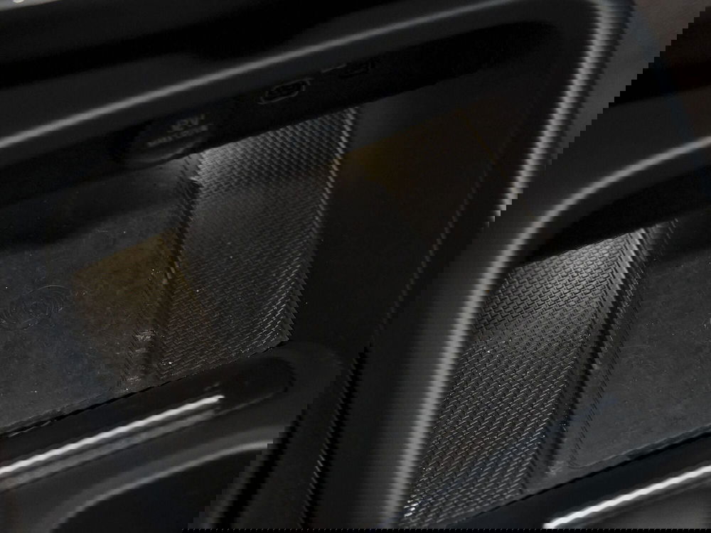 Volvo XC40 usata a Prato (15)